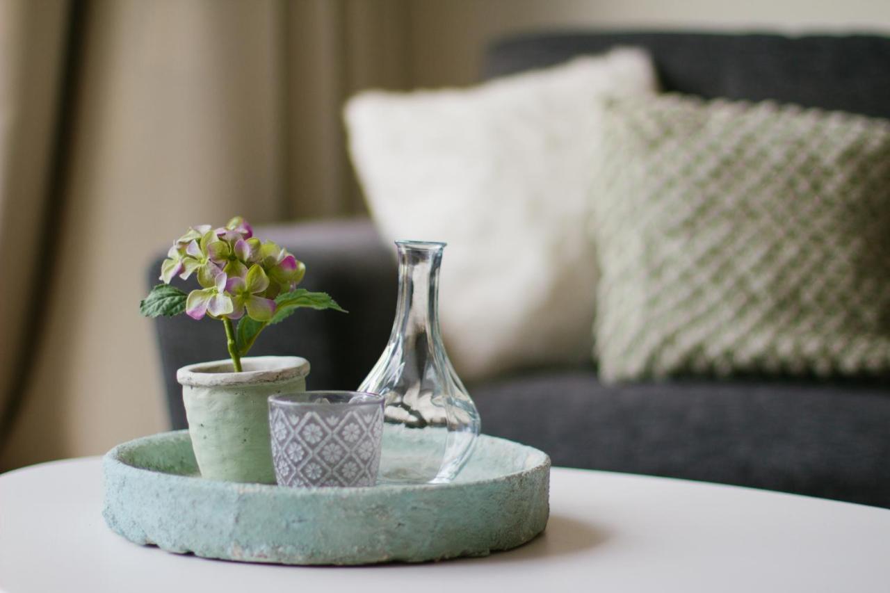 T'Hus Bed & Breakfast Katlijk Экстерьер фото