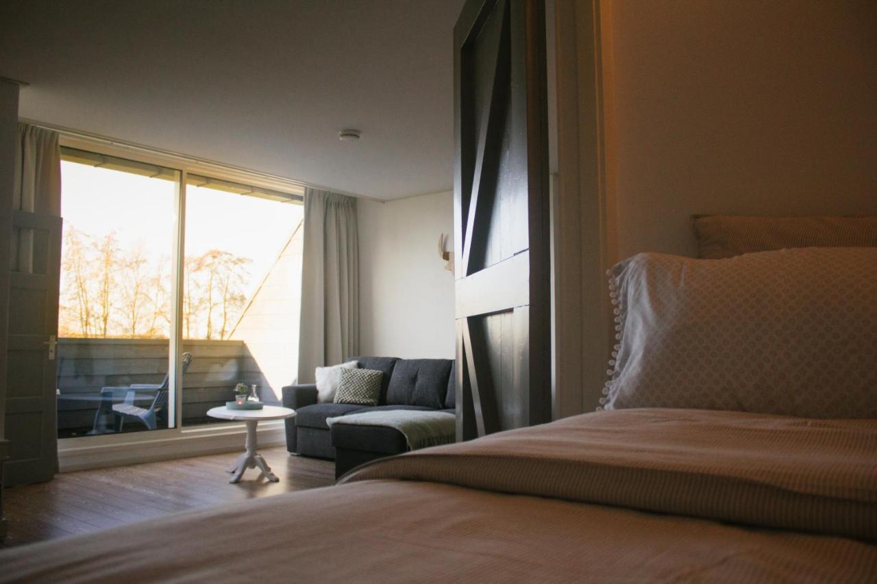 T'Hus Bed & Breakfast Katlijk Экстерьер фото