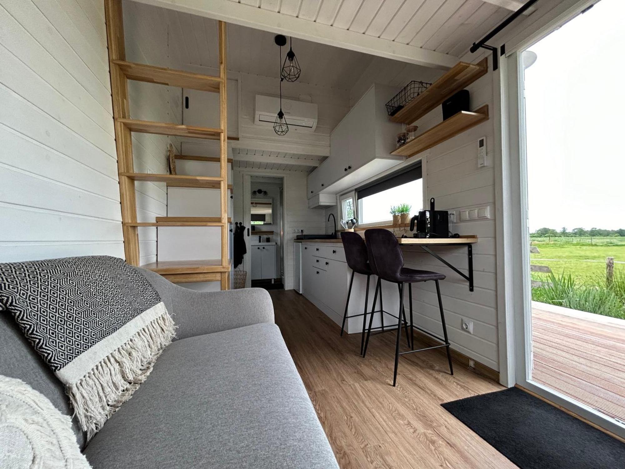 T'Hus Bed & Breakfast Katlijk Экстерьер фото