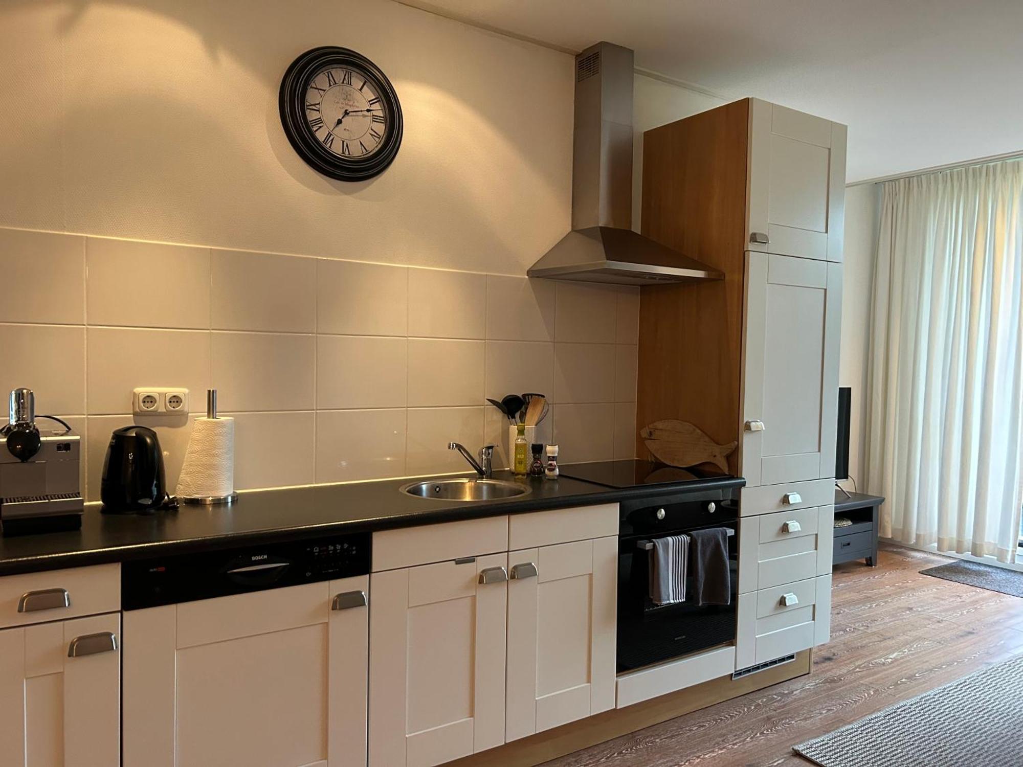 T'Hus Bed & Breakfast Katlijk Экстерьер фото
