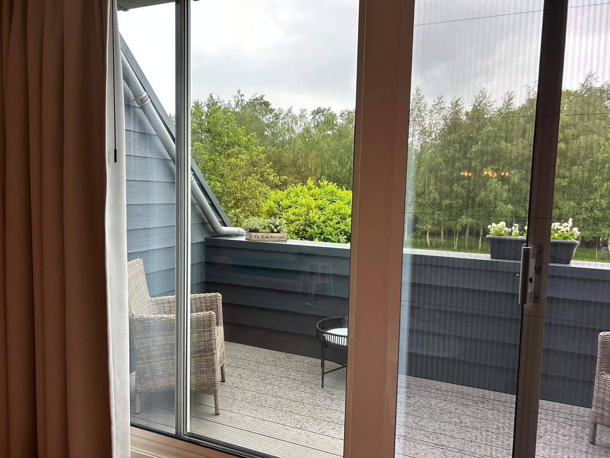 T'Hus Bed & Breakfast Katlijk Экстерьер фото